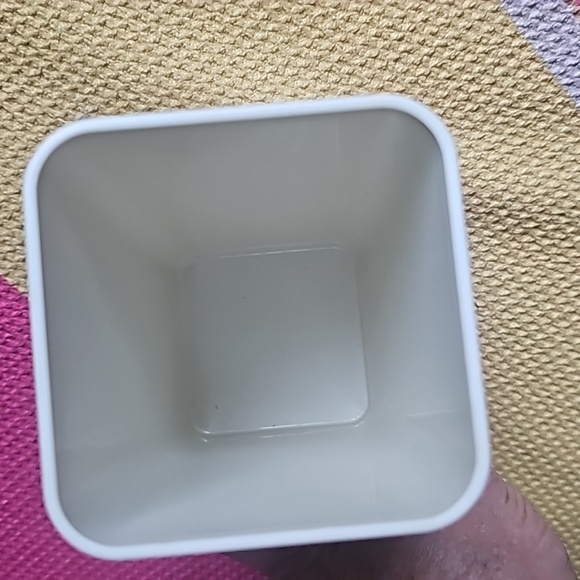 Tupperware - Picture 4 of 5